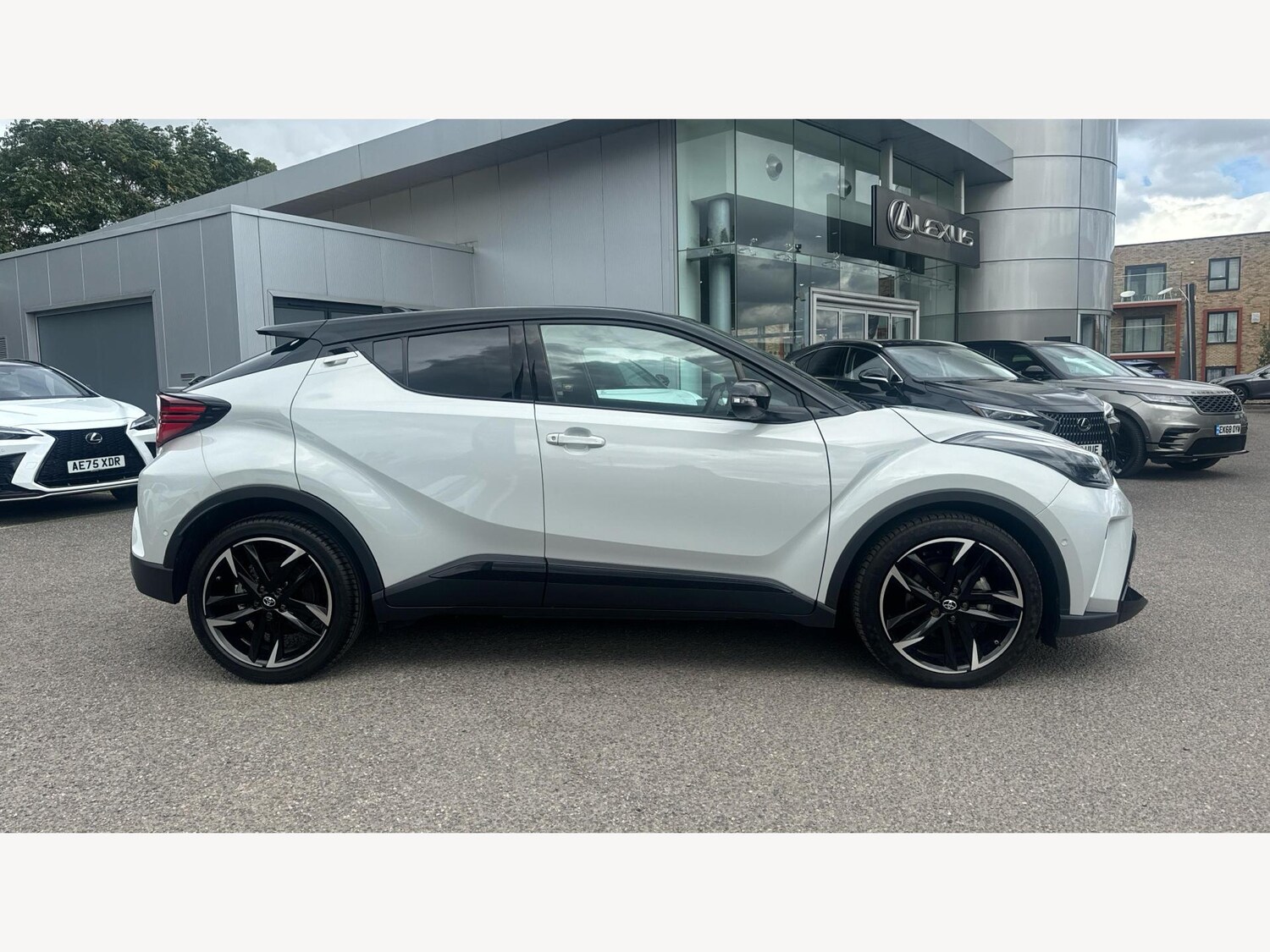 Used Toyota C-HR 2023 for sale - 76632738: Photo 18