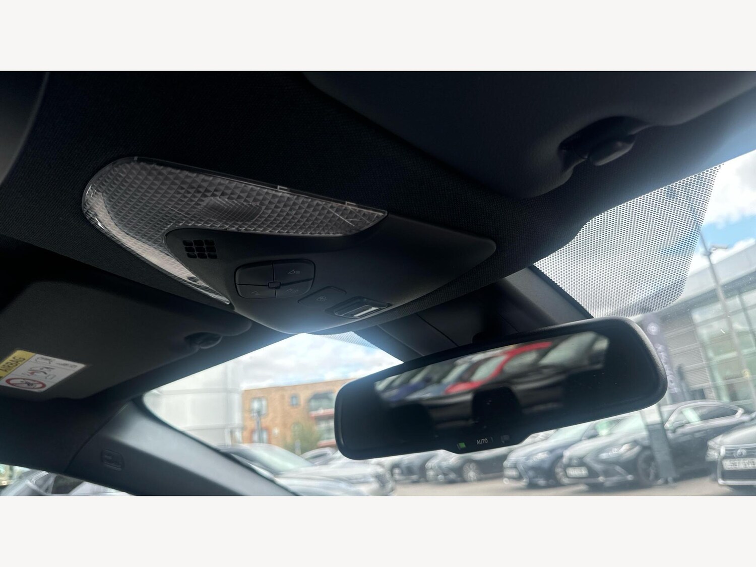 Used Toyota C-HR 2023 for sale - 76632738: Photo 31