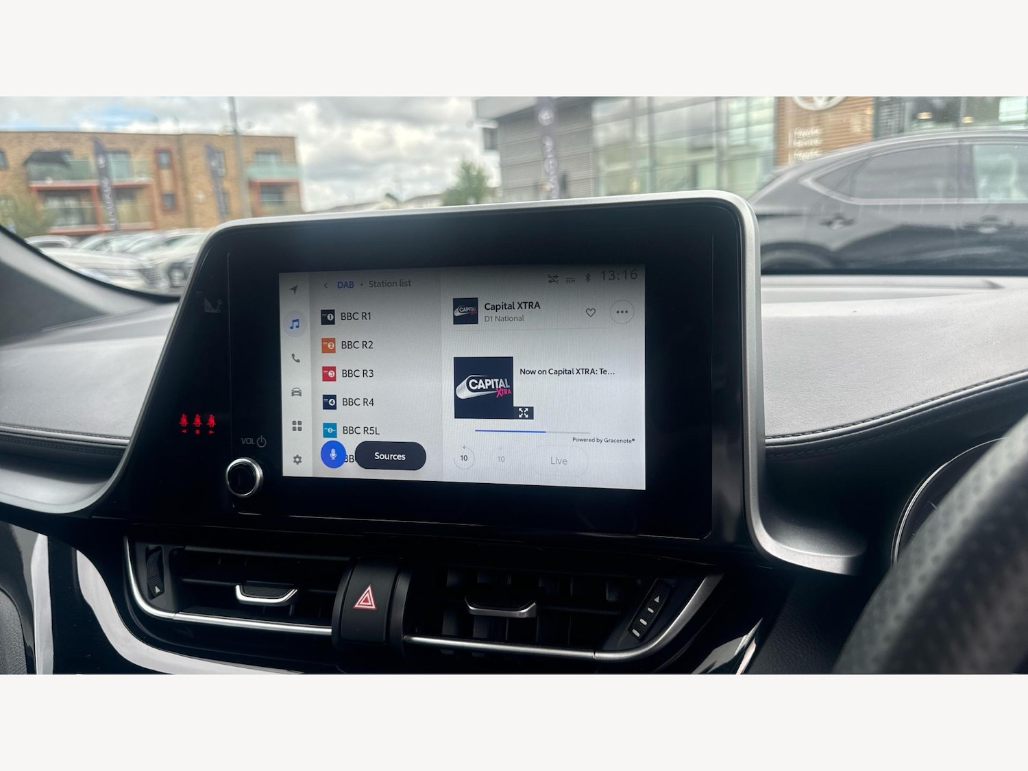 Used Toyota C-HR 2023 for sale - 76632738: Photo 9