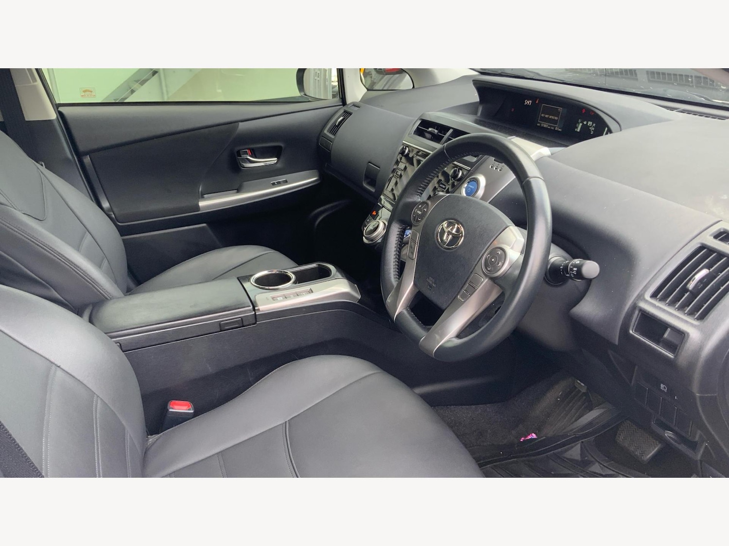 Used Toyota Prius+ 2019 for sale - 76337039: Photo 13