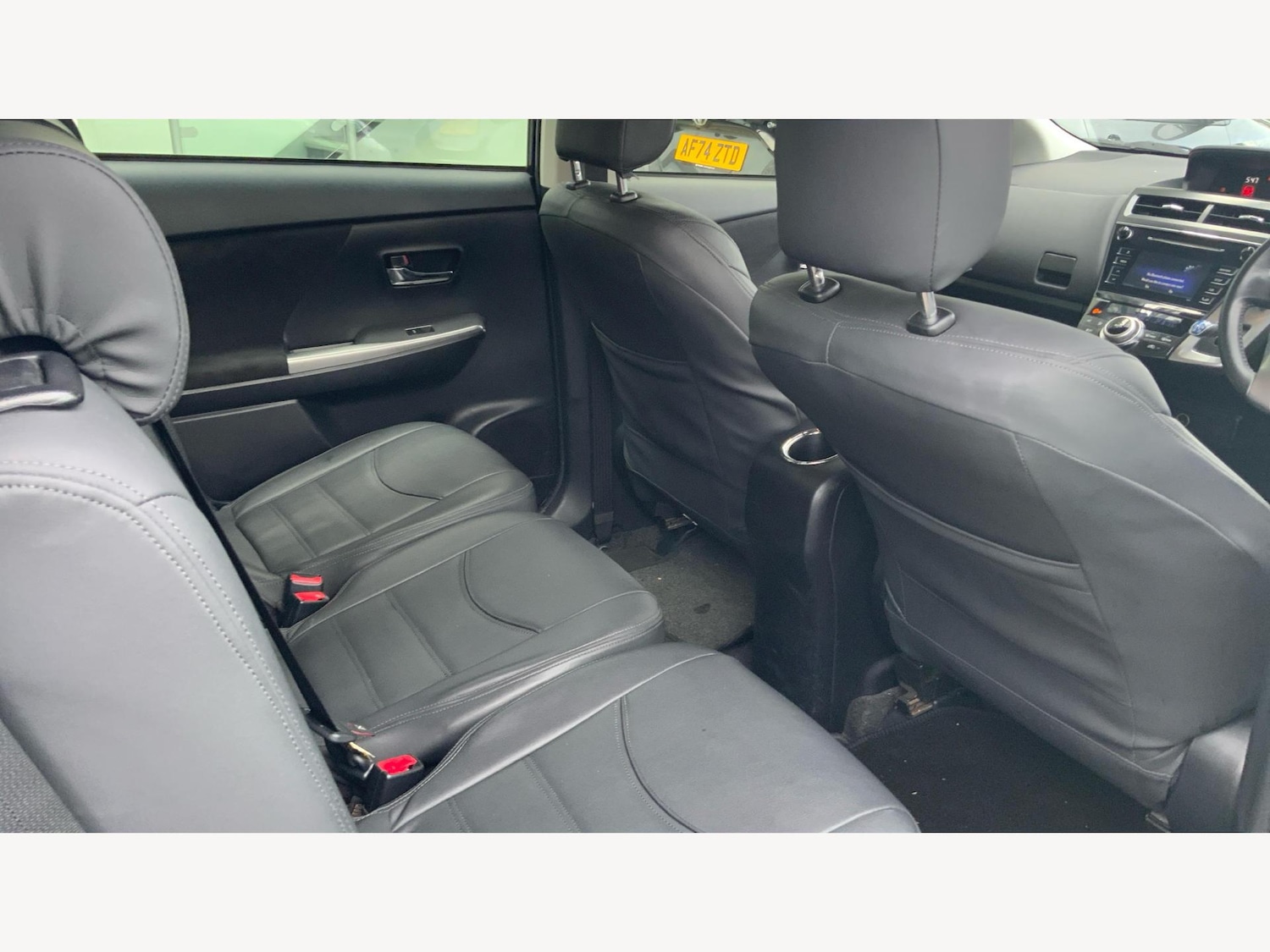 Used Toyota Prius+ 2019 for sale - 76337039: Photo 14