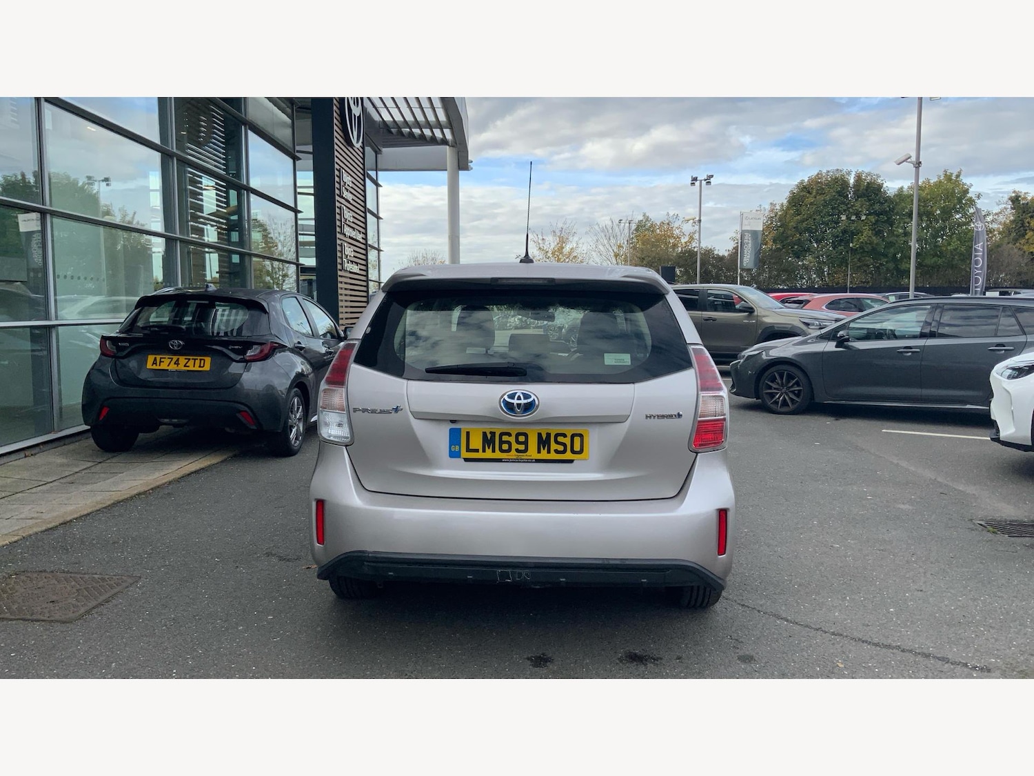 Used Toyota Prius+ 2019 for sale - 76337039: Photo 21