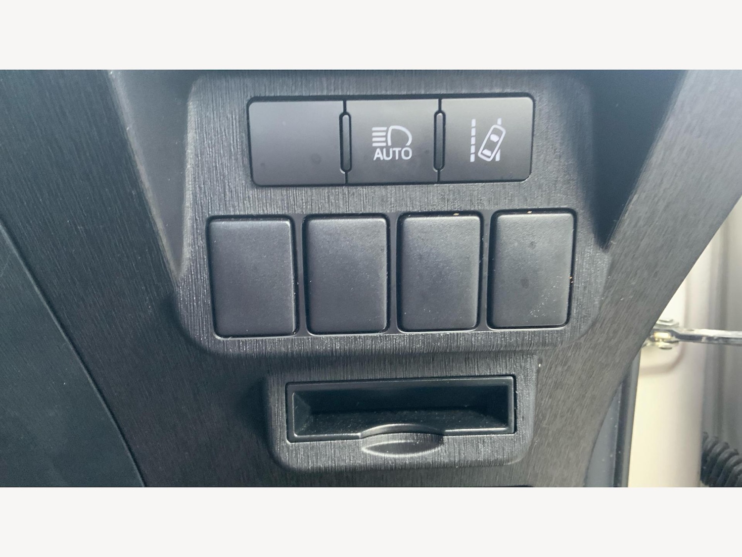 Used Toyota Prius+ 2019 for sale - 76337039: Photo 25