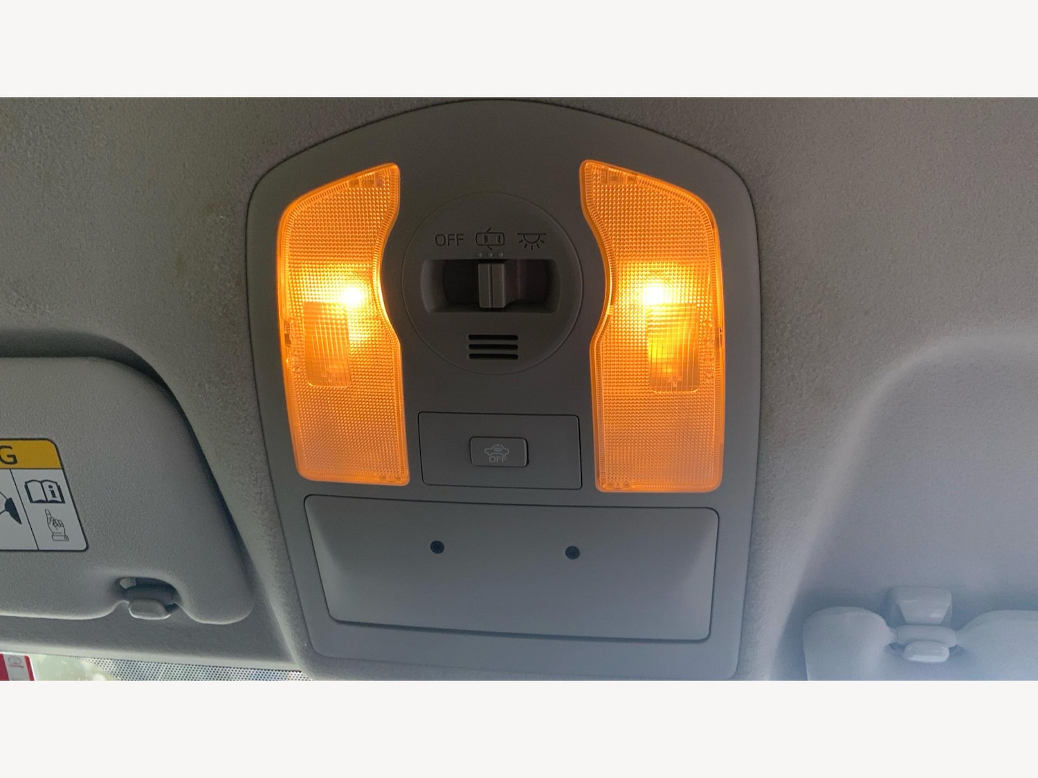 Used Toyota Prius+ 2019 for sale - 76337039: Photo 32