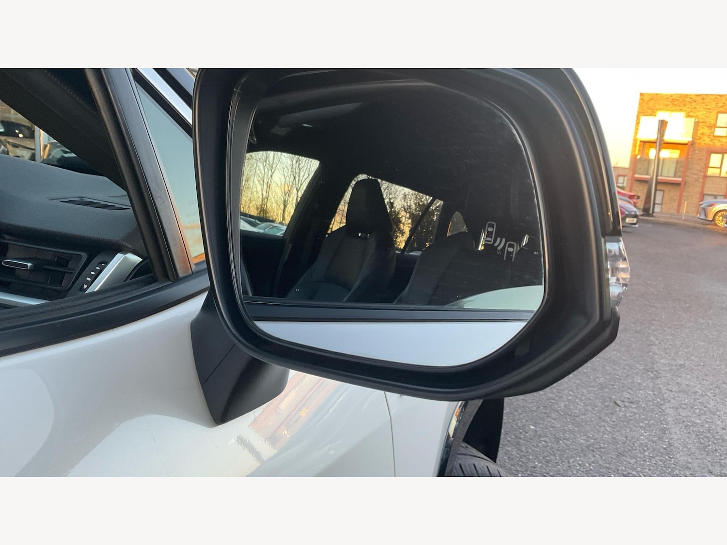 Used Toyota RAV4 2019 for sale - 77253851: Photo 26
