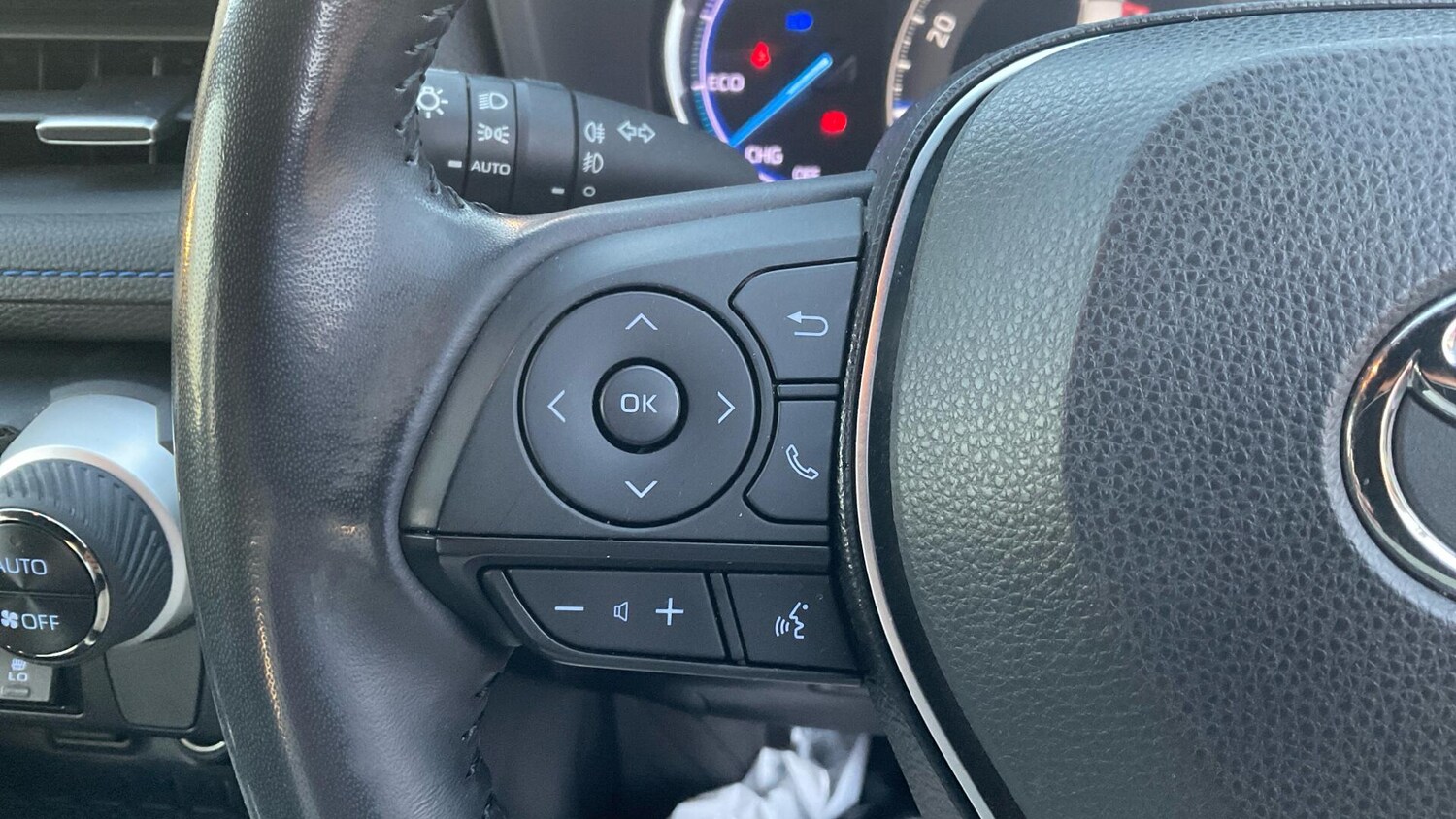 Used Toyota RAV4 2019 for sale - 77253851: Photo 36