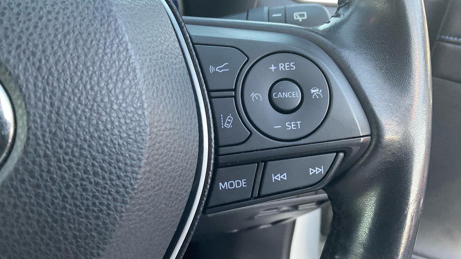 Used Toyota RAV4 2019 for sale - 77253851: Photo 37