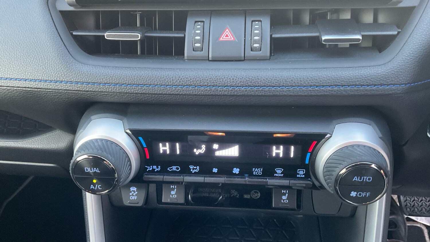 Used Toyota RAV4 2019 for sale - 77253851: Photo 42