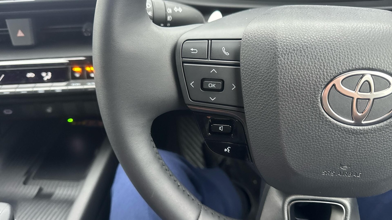 Used Toyota C-HR 2025 for sale - 77425084: Photo 37