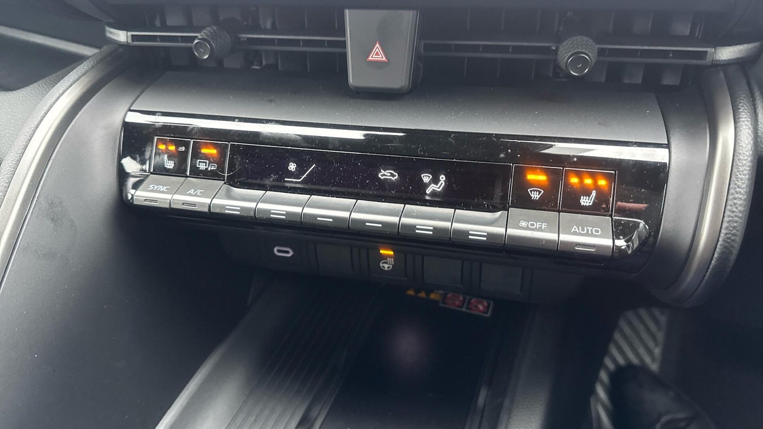 Used Toyota C-HR 2025 for sale - 77425084: Photo 42