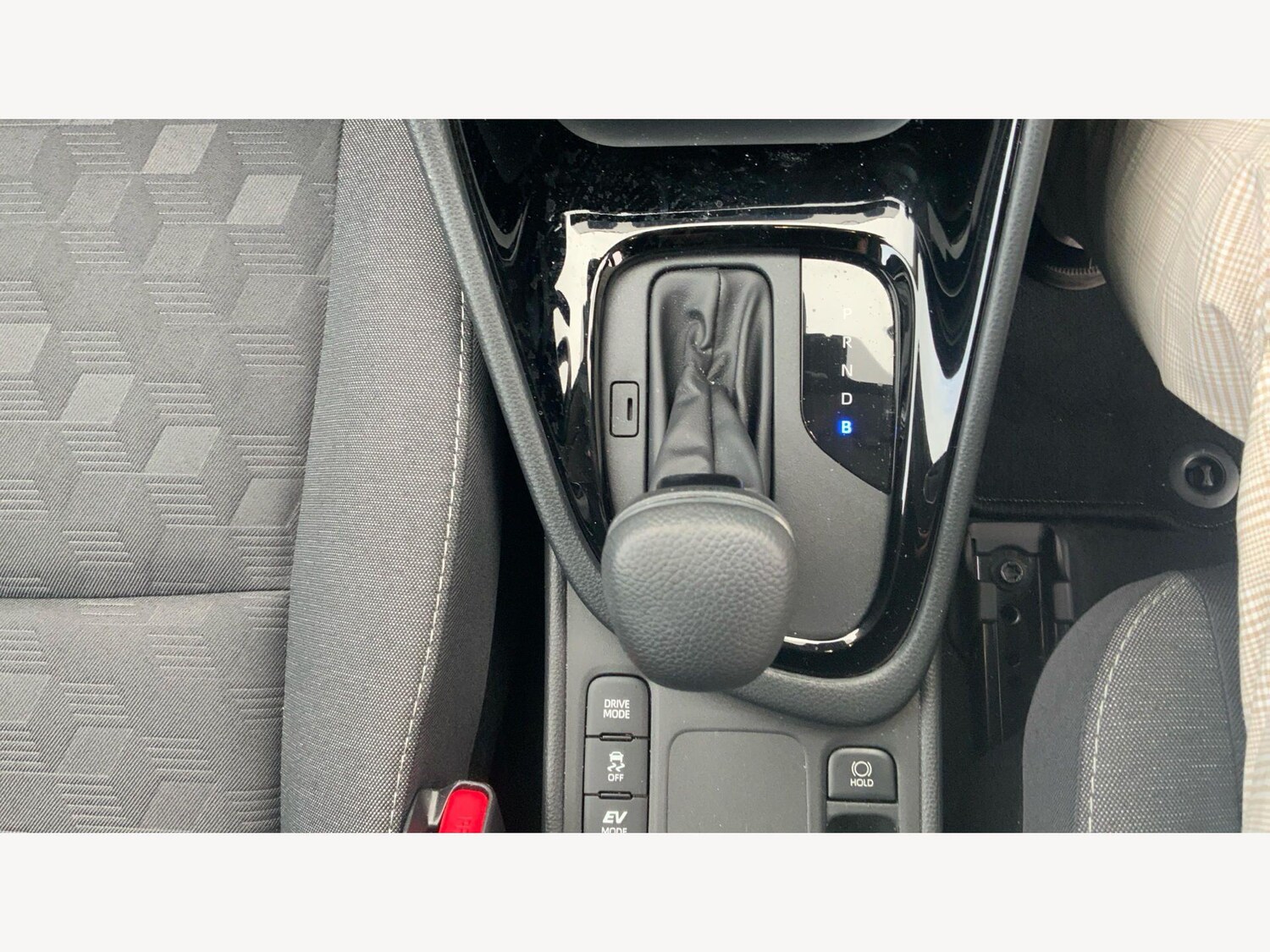 Used Toyota Yaris for sale - 77825167: Photo 31