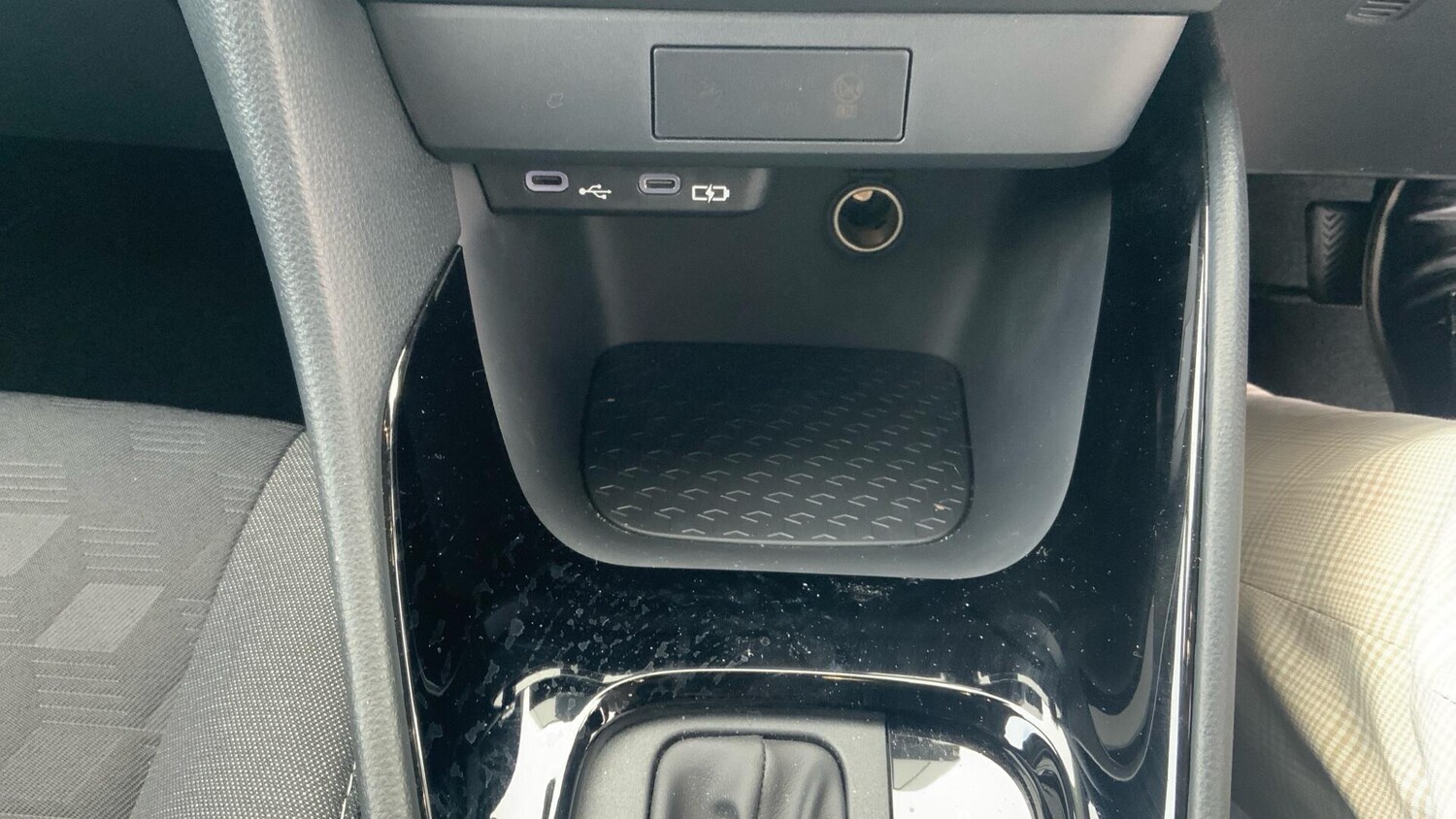 Used Toyota Yaris for sale - 77825167: Photo 32