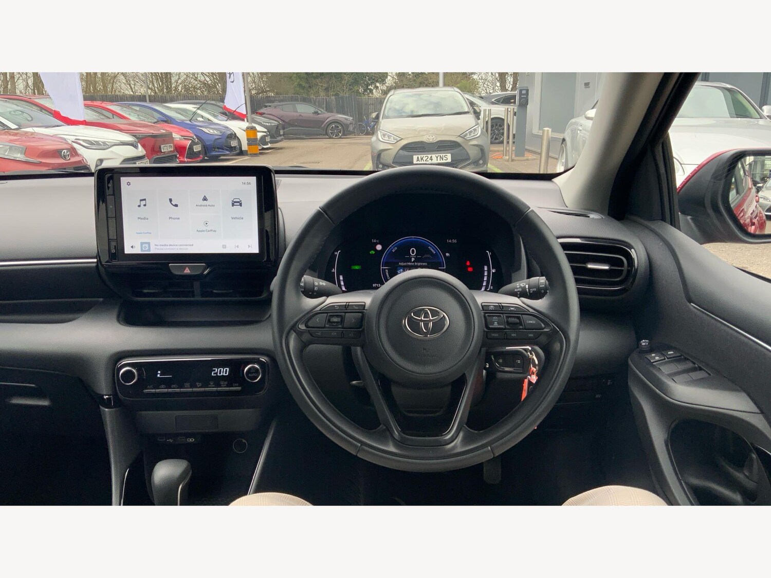 Used Toyota Yaris for sale - 77825167: Photo 8