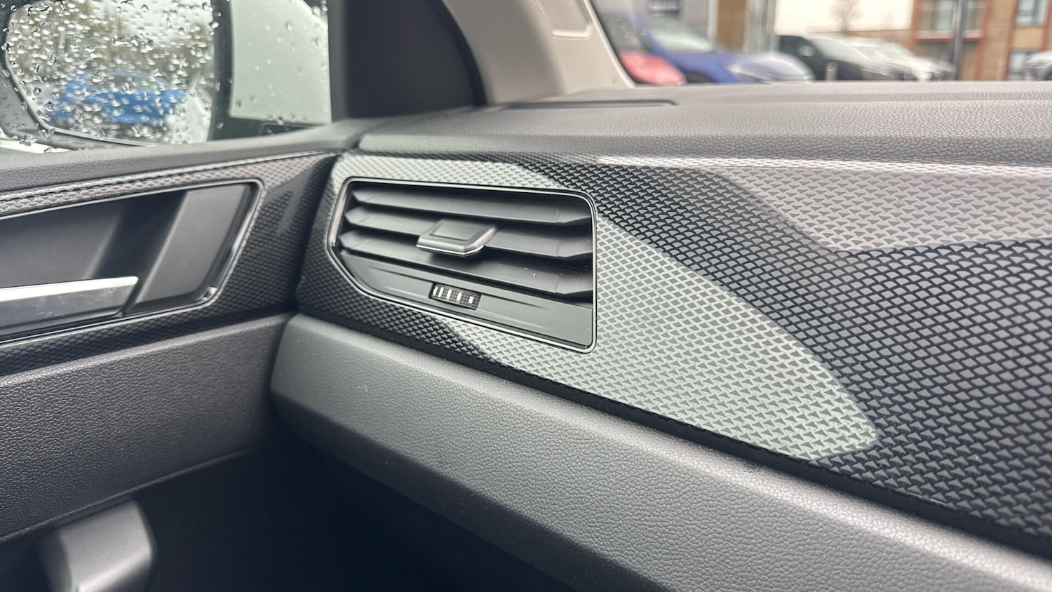 Used Volkswagen Polo 2022 for sale - 76597085: Photo 40