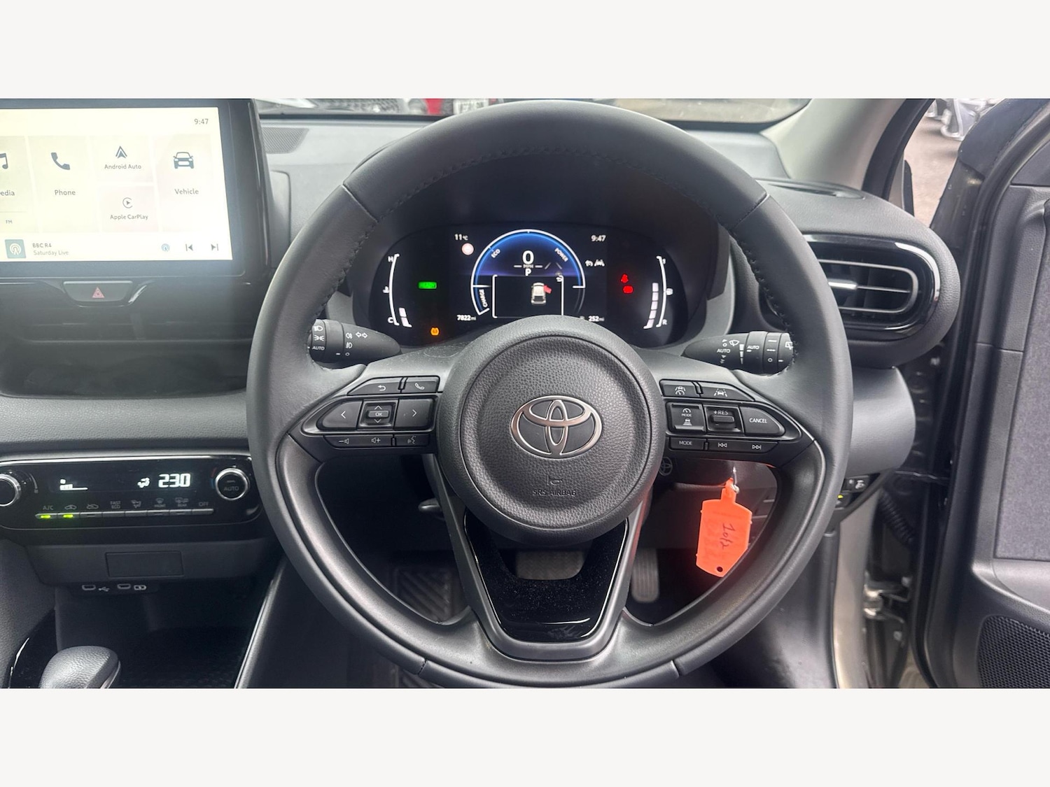 Used Toyota Yaris 2024 for sale - 76700654: Photo 10