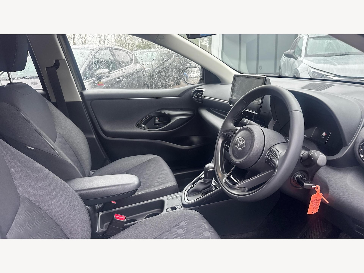 Used Toyota Yaris 2024 for sale - 76700654: Photo 13