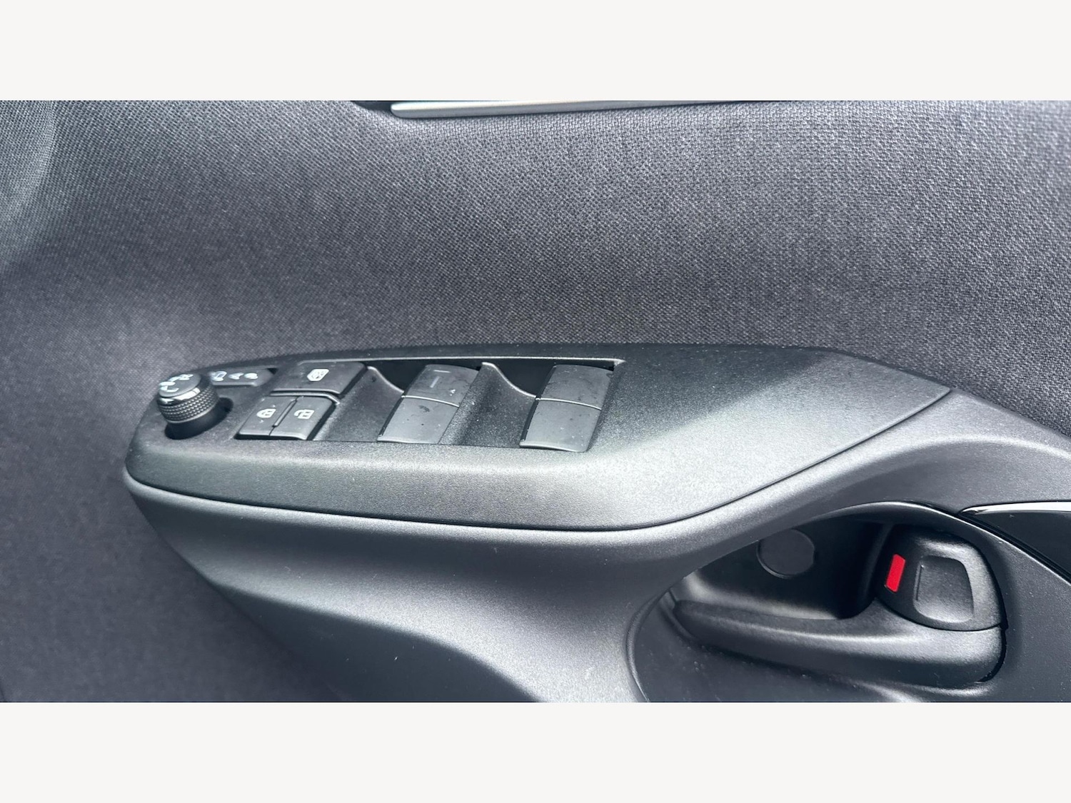 Used Toyota Yaris 2024 for sale - 76700654: Photo 24