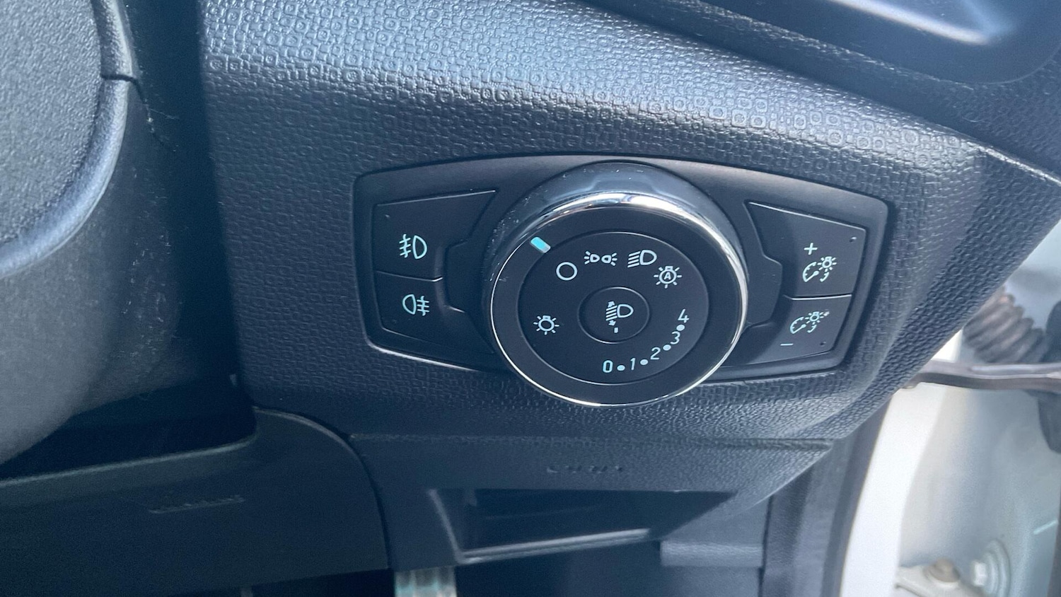 Used Ford Ecosport 2020 for sale - 76766025: Photo 37