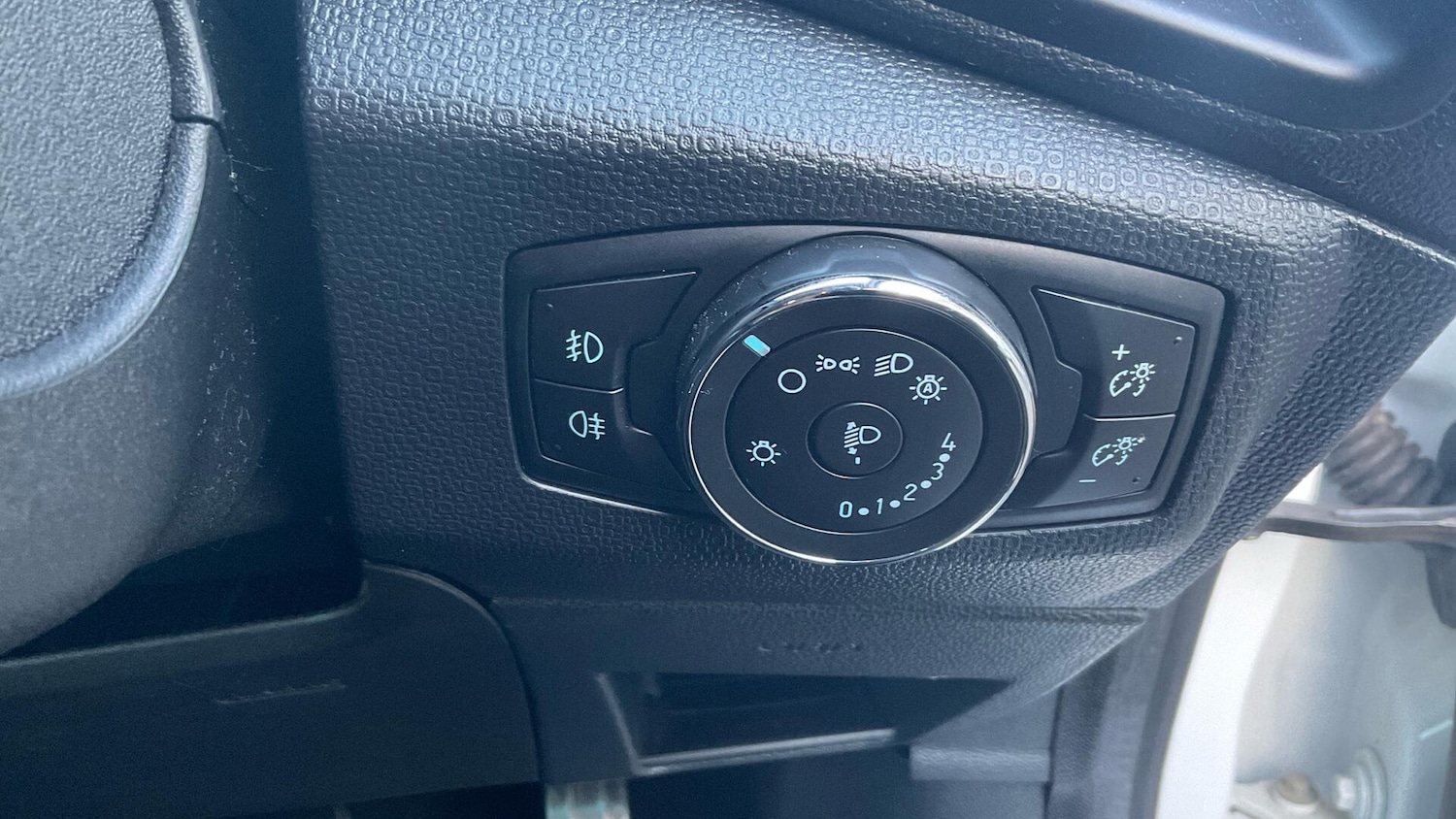 Used Ford Ecosport 2020 for sale - 76766025: Photo 38