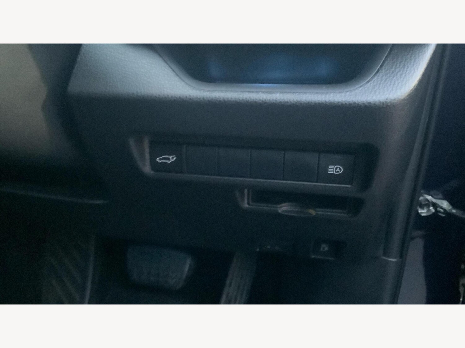 Used Toyota RAV4 2021 for sale - 76398770: Photo 27