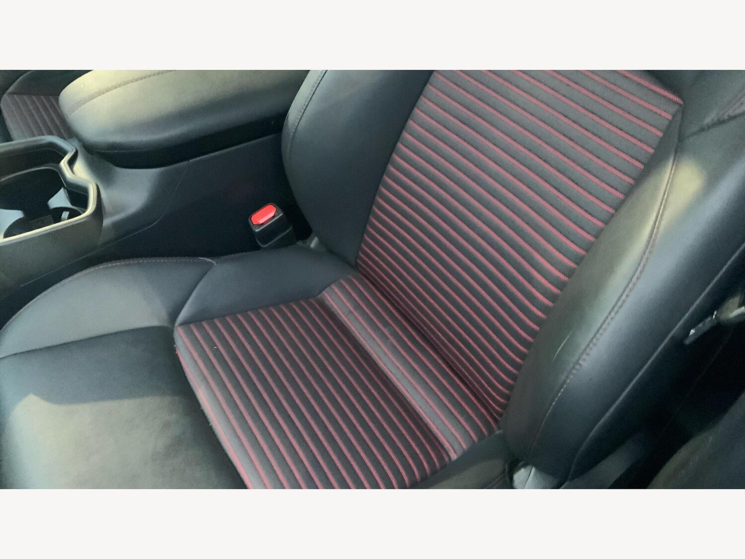 Used Toyota RAV4 2021 for sale - 76398770: Photo 31