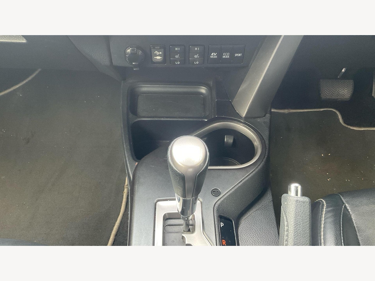 Used Toyota RAV4 2019 for sale - 76550282: Photo 25