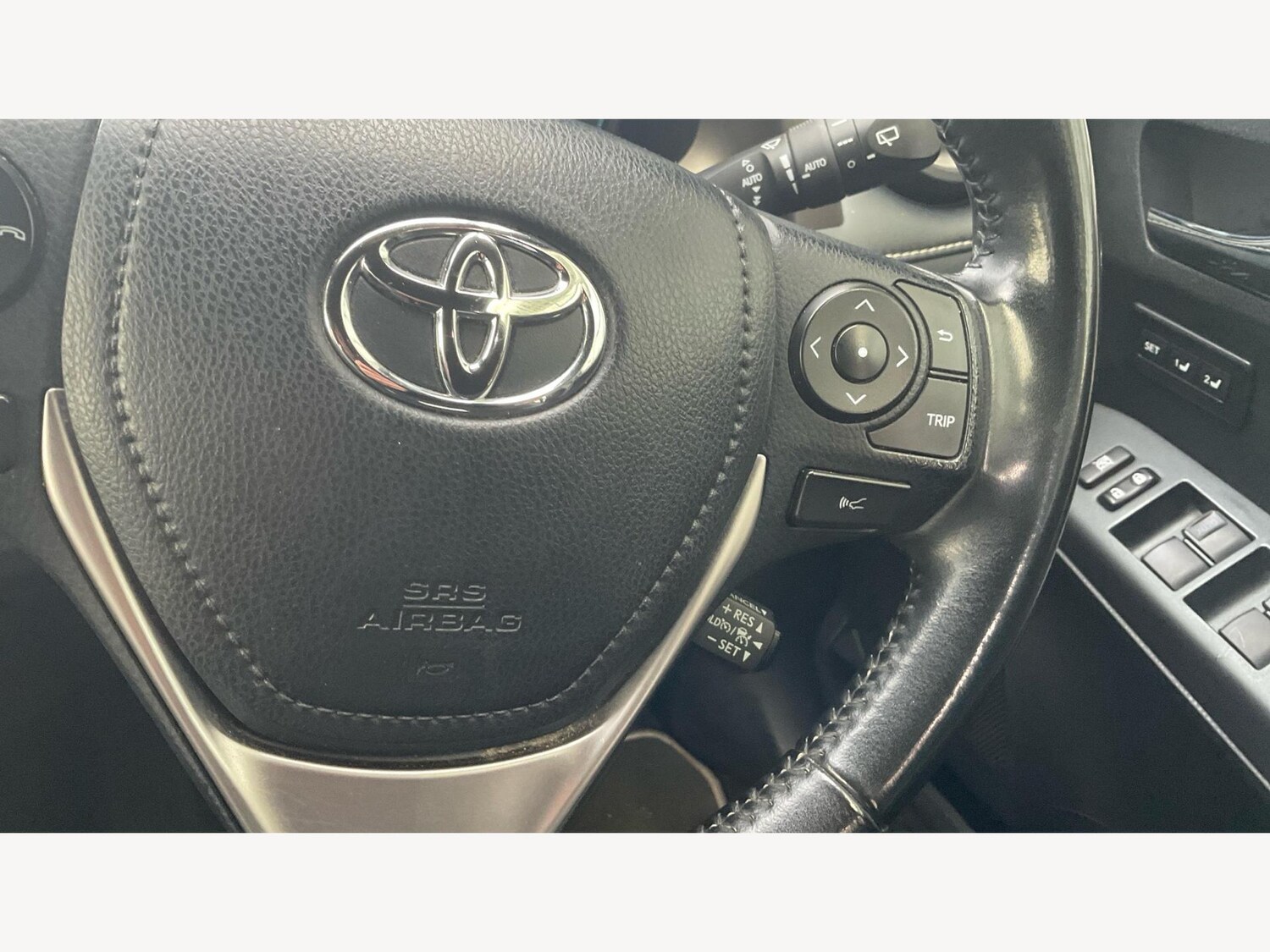 Used Toyota RAV4 2019 for sale - 76550282: Photo 28