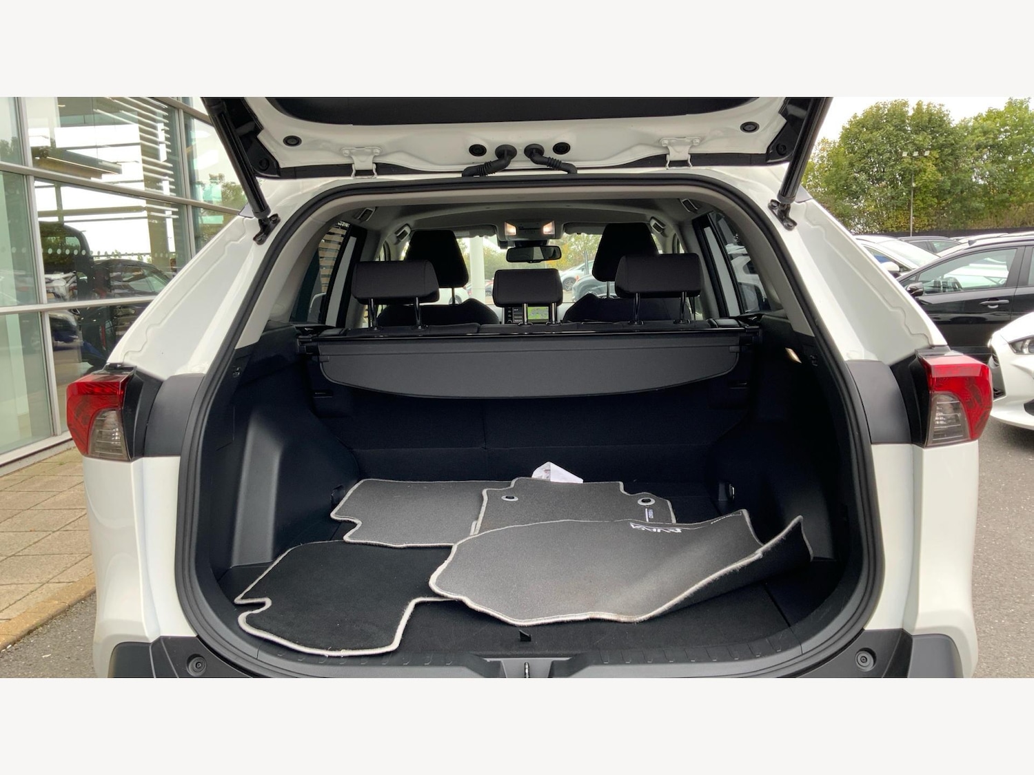 Used Toyota RAV4 2022 for sale - 76572059: Photo 16