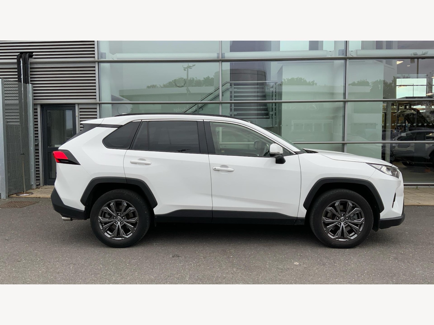 Used Toyota RAV4 2022 for sale - 76572059: Photo 18