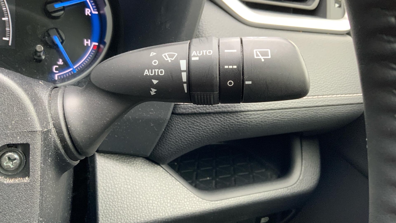 Used Toyota RAV4 2022 for sale - 76572059: Photo 42