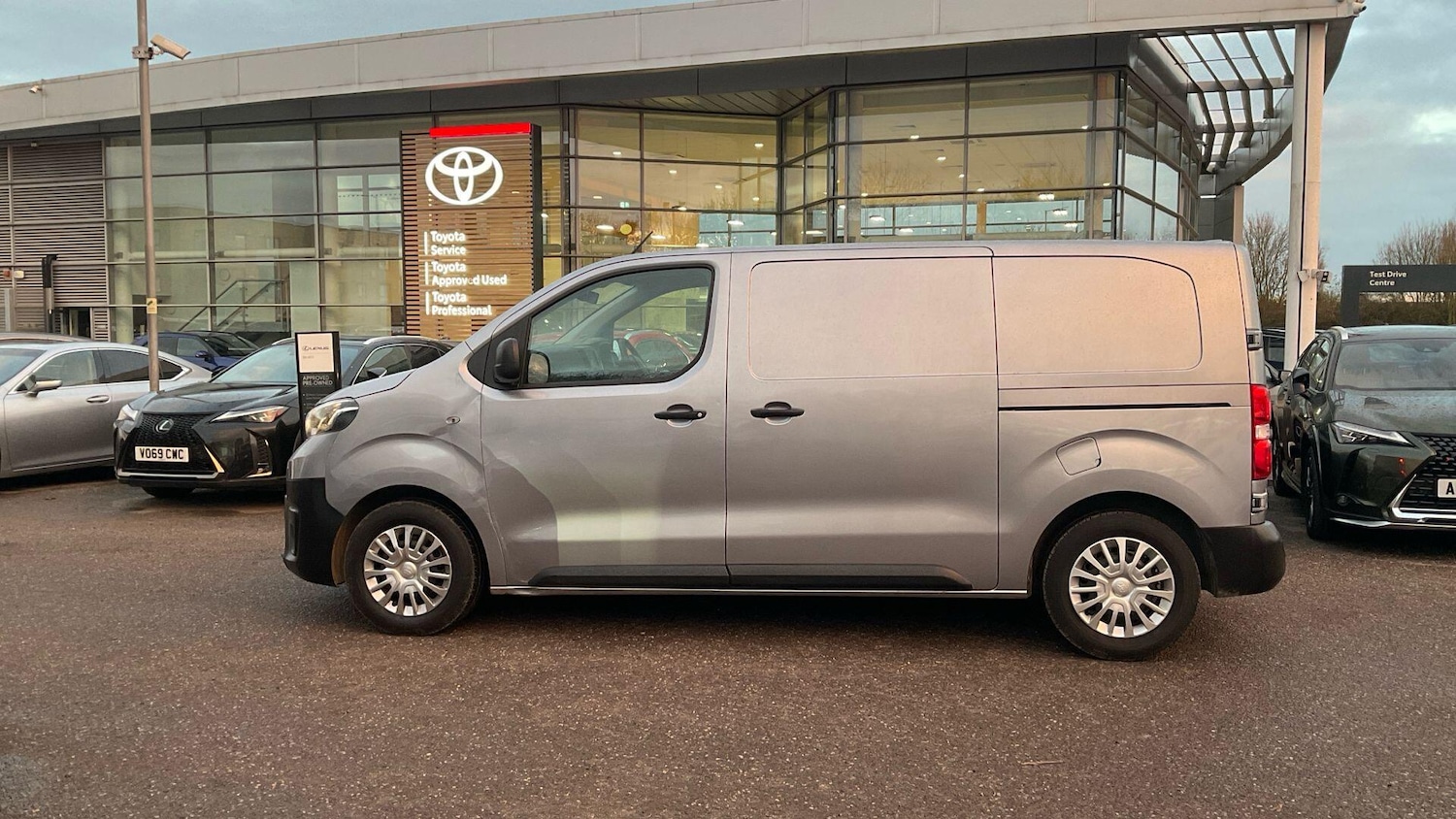 Used Toyota ProAce 2023 for sale - 76855812: Photo 4