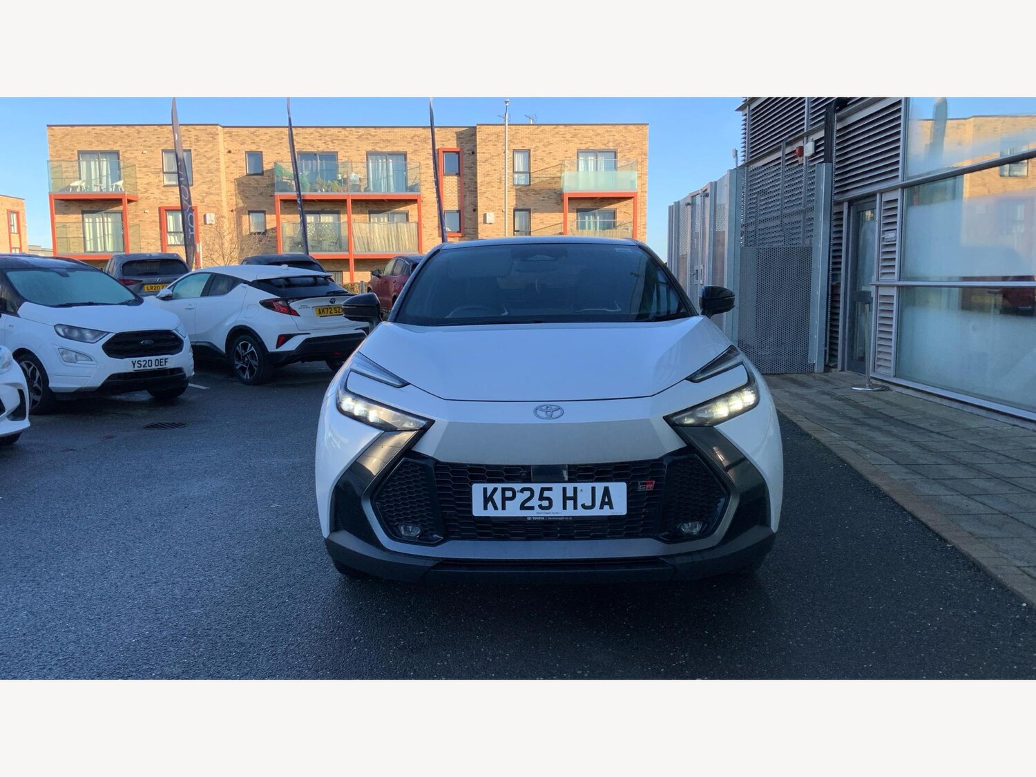 Used Toyota C-HR 2025 for sale - 77268046: Photo 17