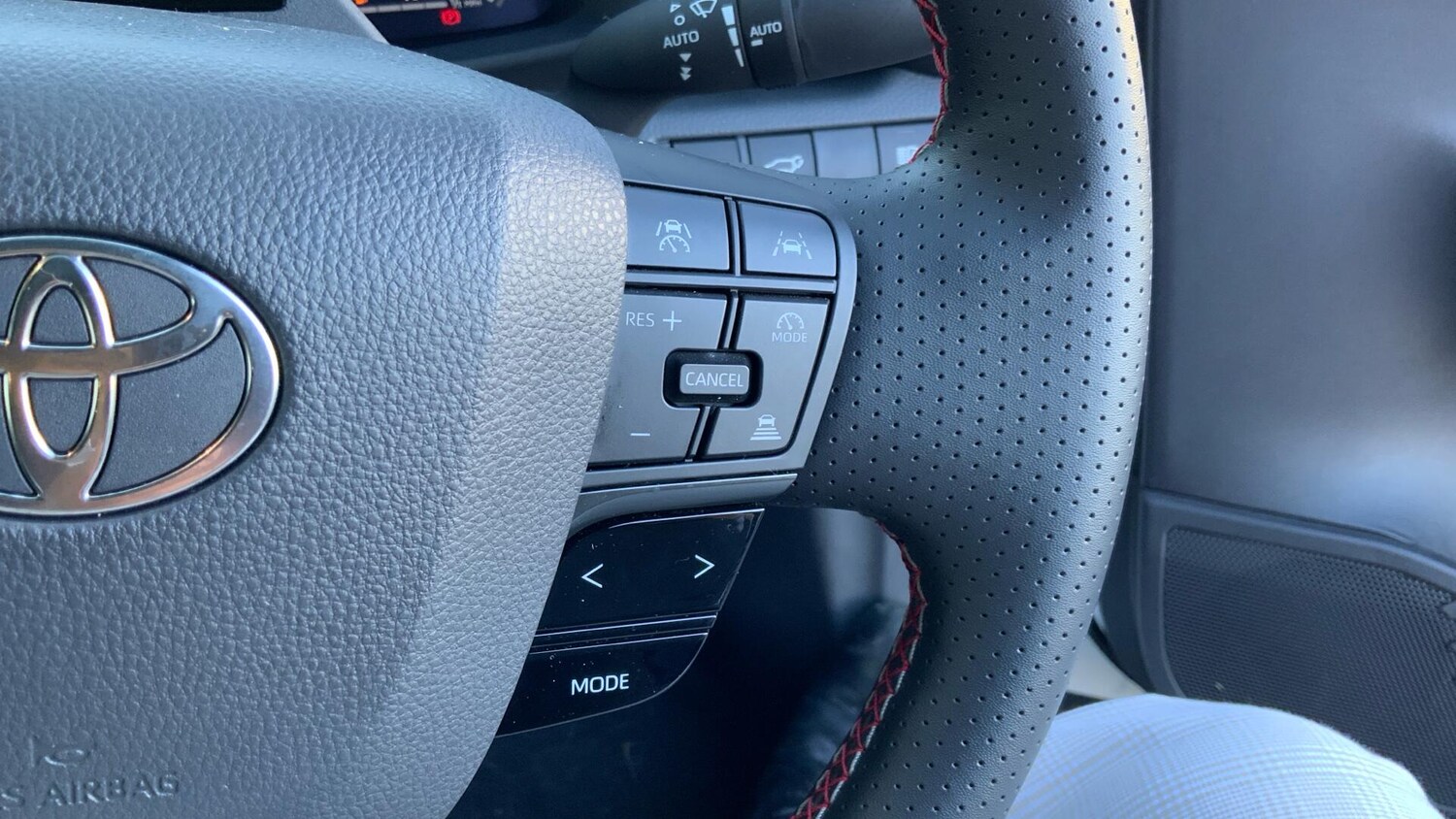 Used Toyota C-HR 2025 for sale - 77268046: Photo 37