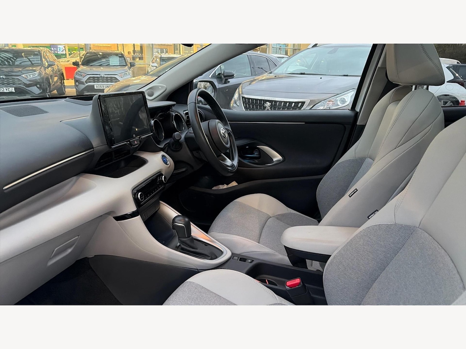 Used Toyota Yaris 2023 for sale - 77144131: Photo 12