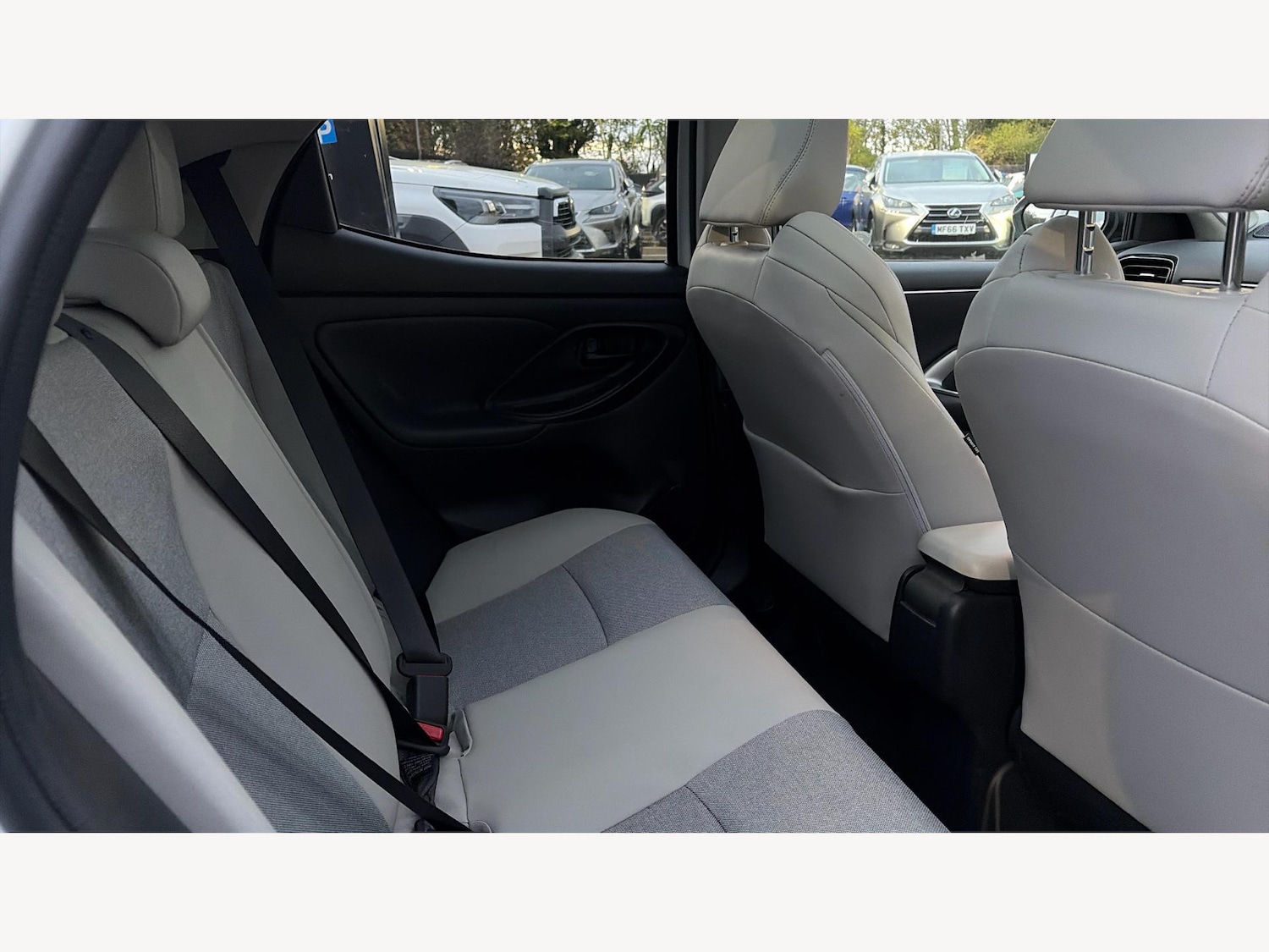 Used Toyota Yaris 2023 for sale - 77144131: Photo 14