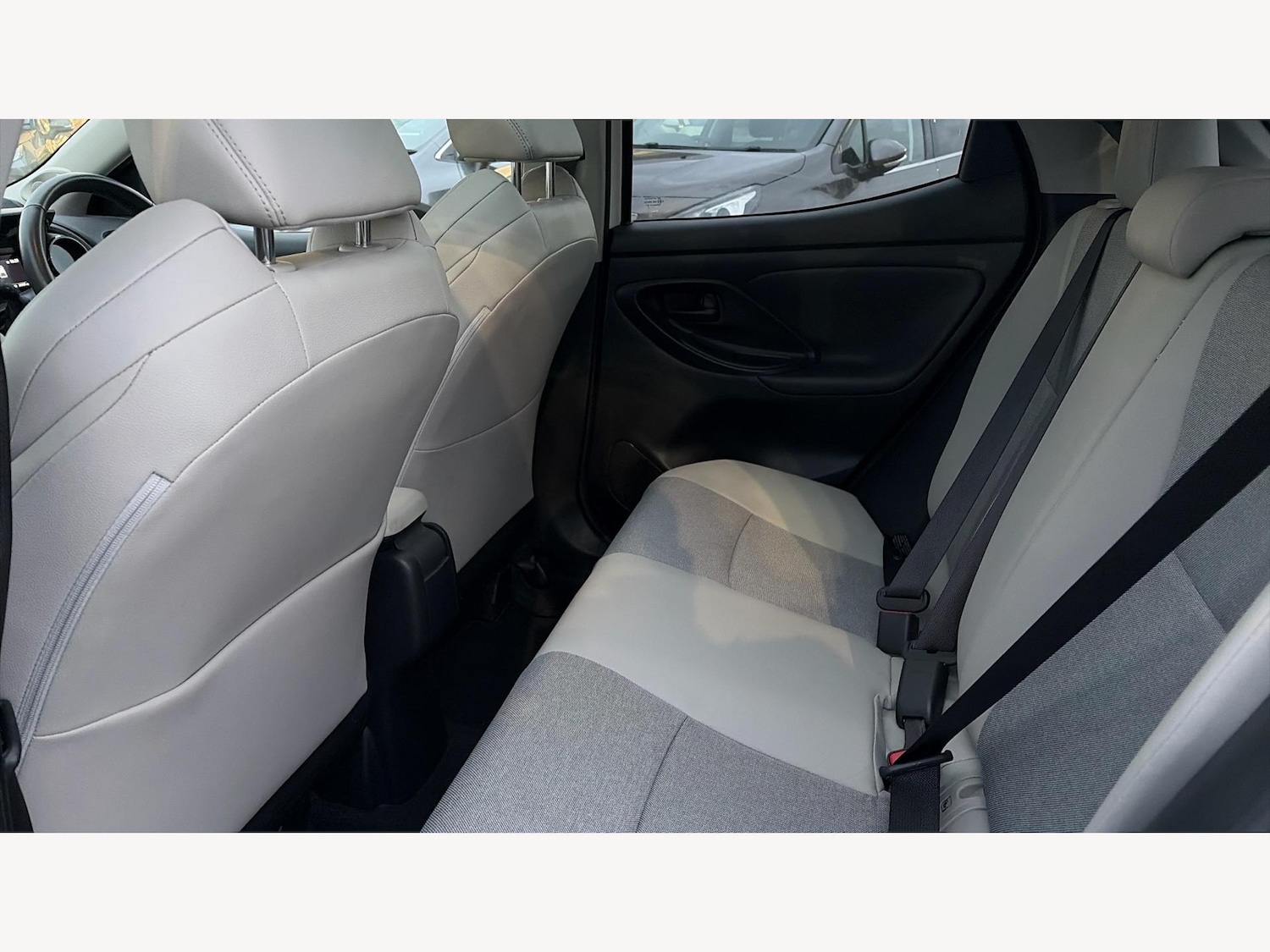 Used Toyota Yaris 2023 for sale - 77144131: Photo 15