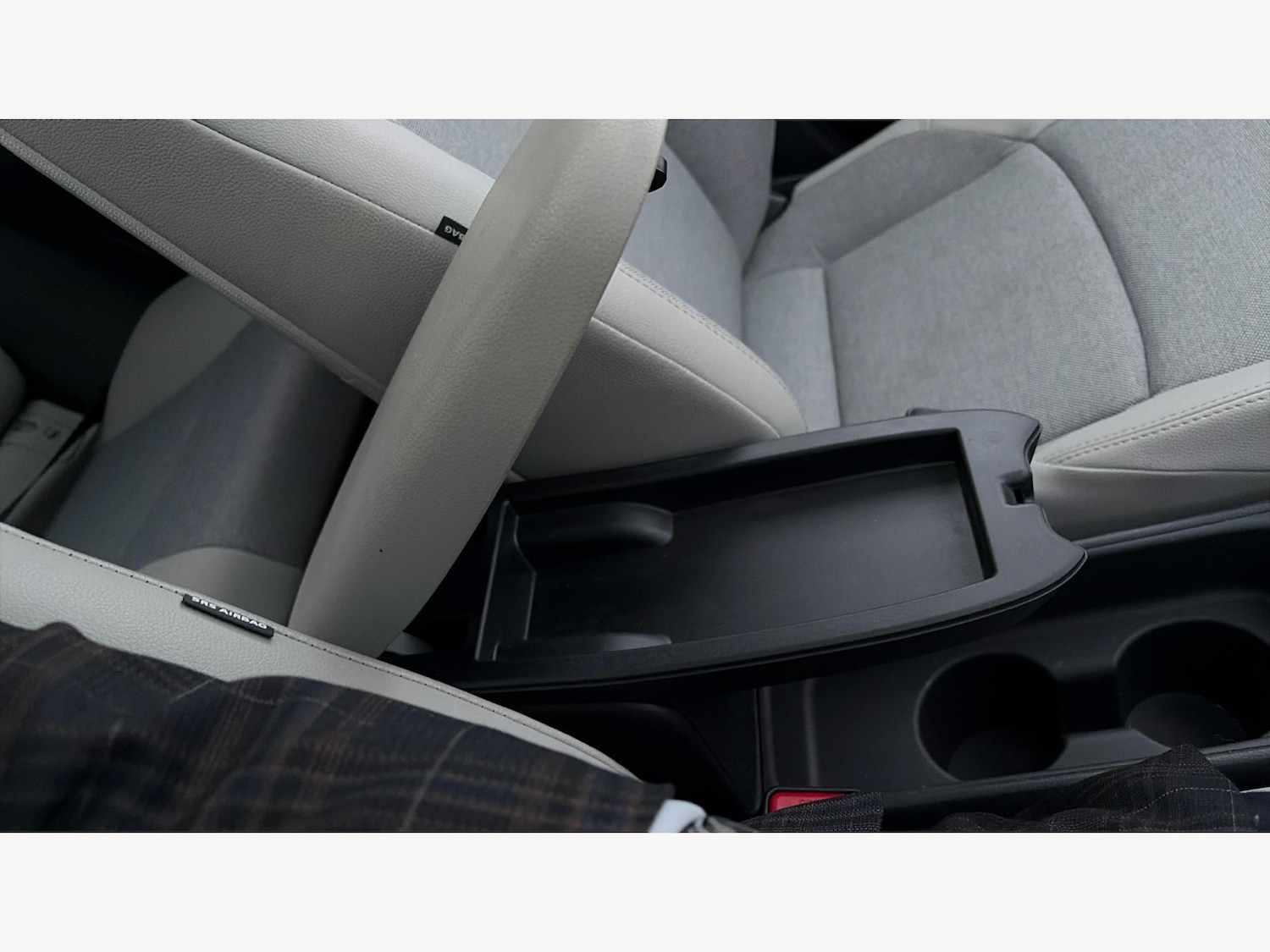 Used Toyota Yaris 2023 for sale - 77144131: Photo 31