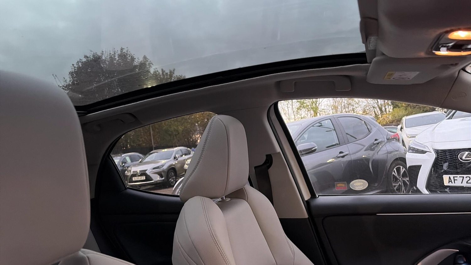 Used Toyota Yaris 2023 for sale - 77144131: Photo 38