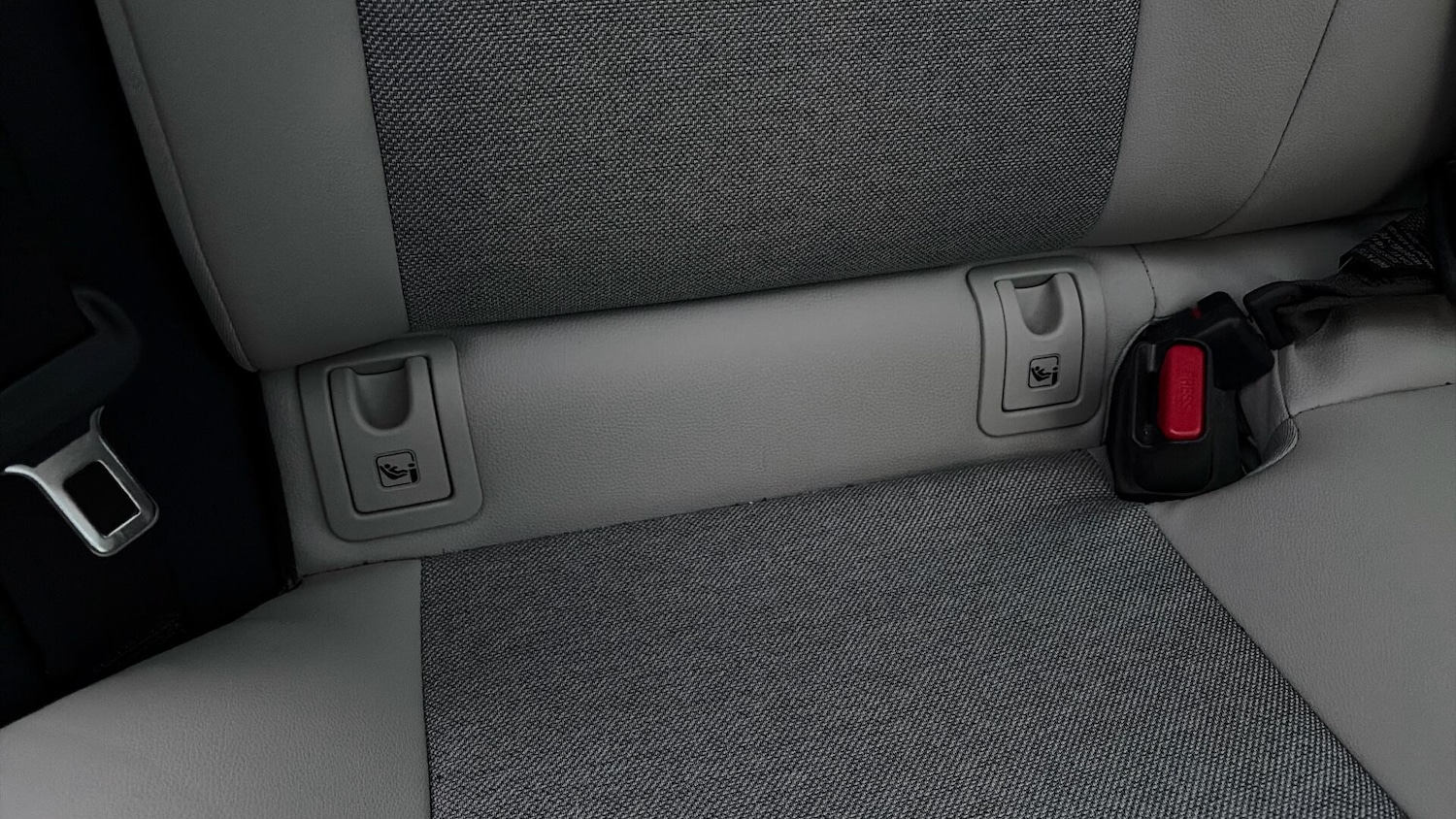 Used Toyota Yaris 2023 for sale - 77144131: Photo 40