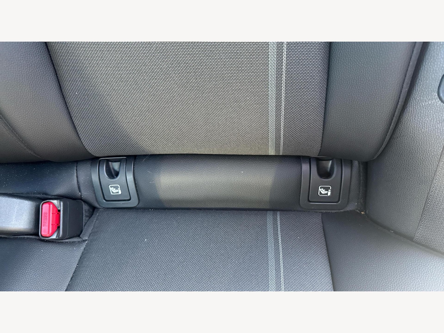 Used Toyota Yaris Cross 2024 for sale - 76398188: Photo 27