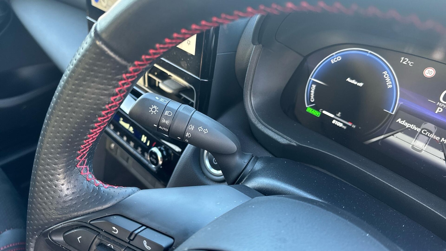 Used Toyota Yaris Cross 2024 for sale - 77400487: Photo 37