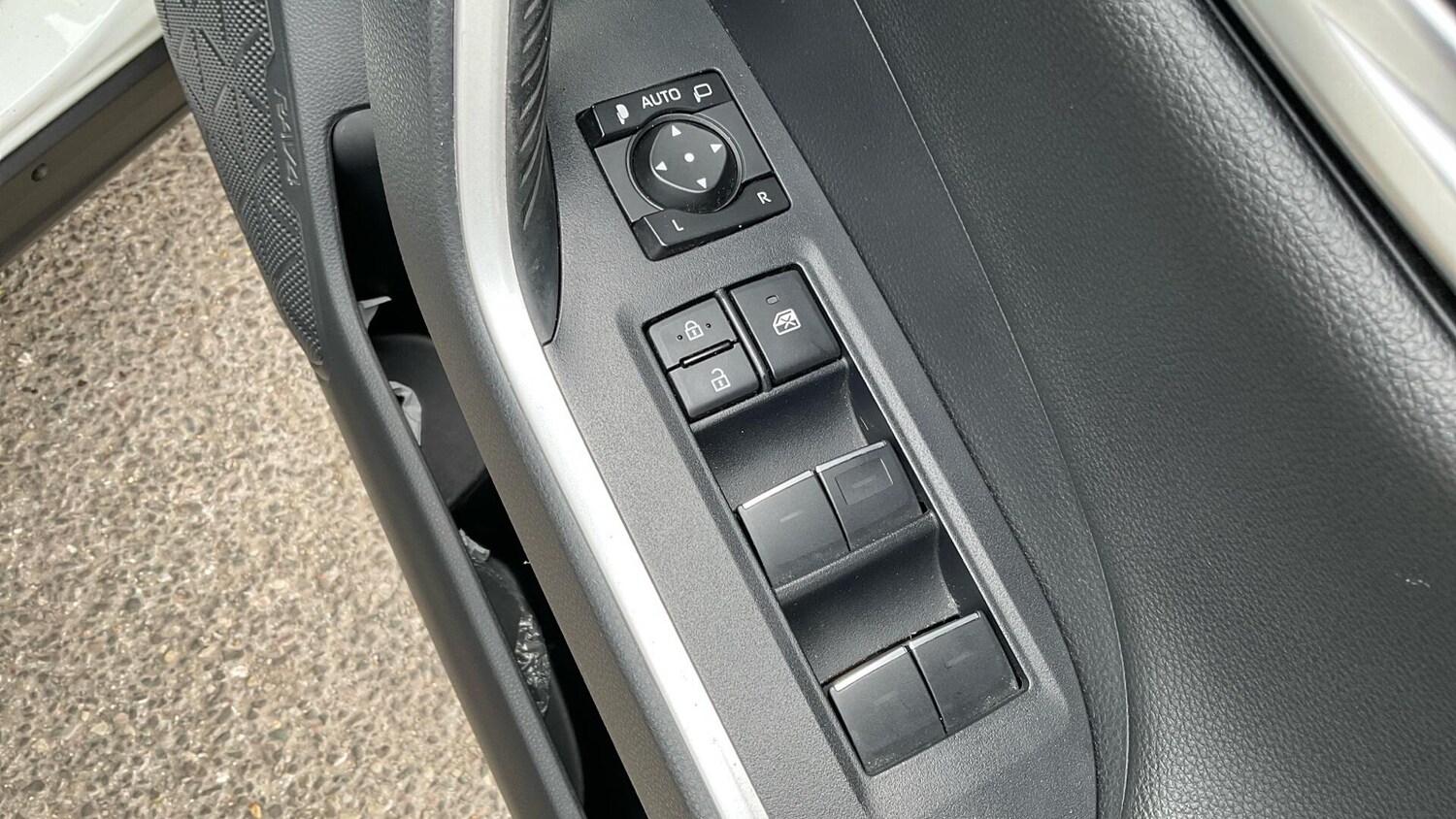 Used Toyota RAV4 2022 for sale - 76975962: Photo 36