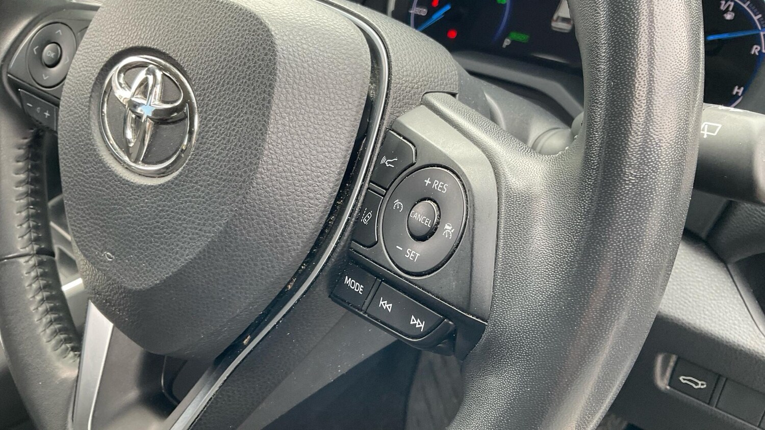 Used Toyota RAV4 2022 for sale - 76975962: Photo 38