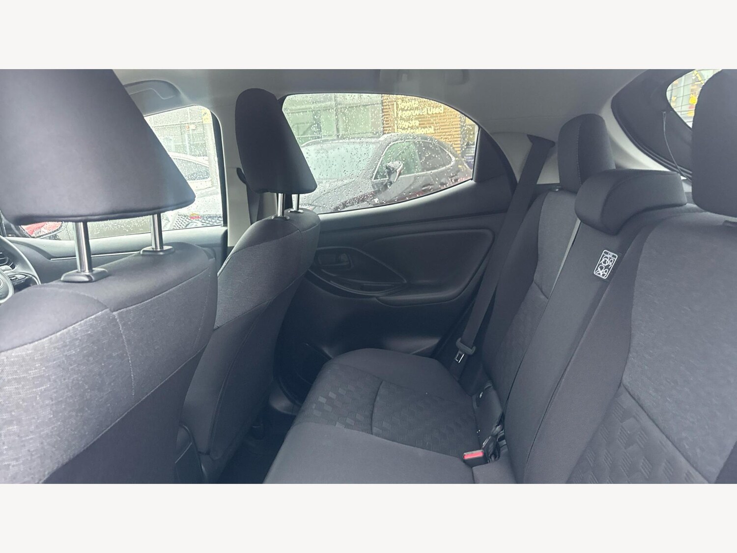 Used Toyota Yaris for sale - 77175066: Photo 15