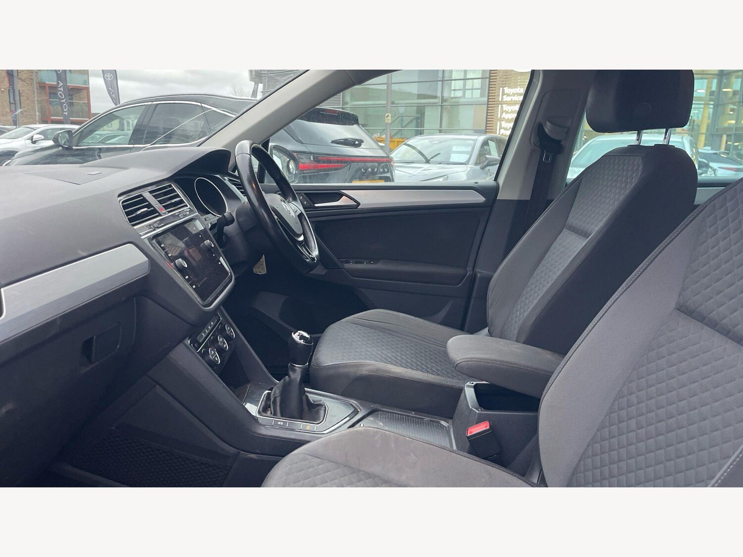 Used Volkswagen Tiguan for sale - 77909181: Photo 12
