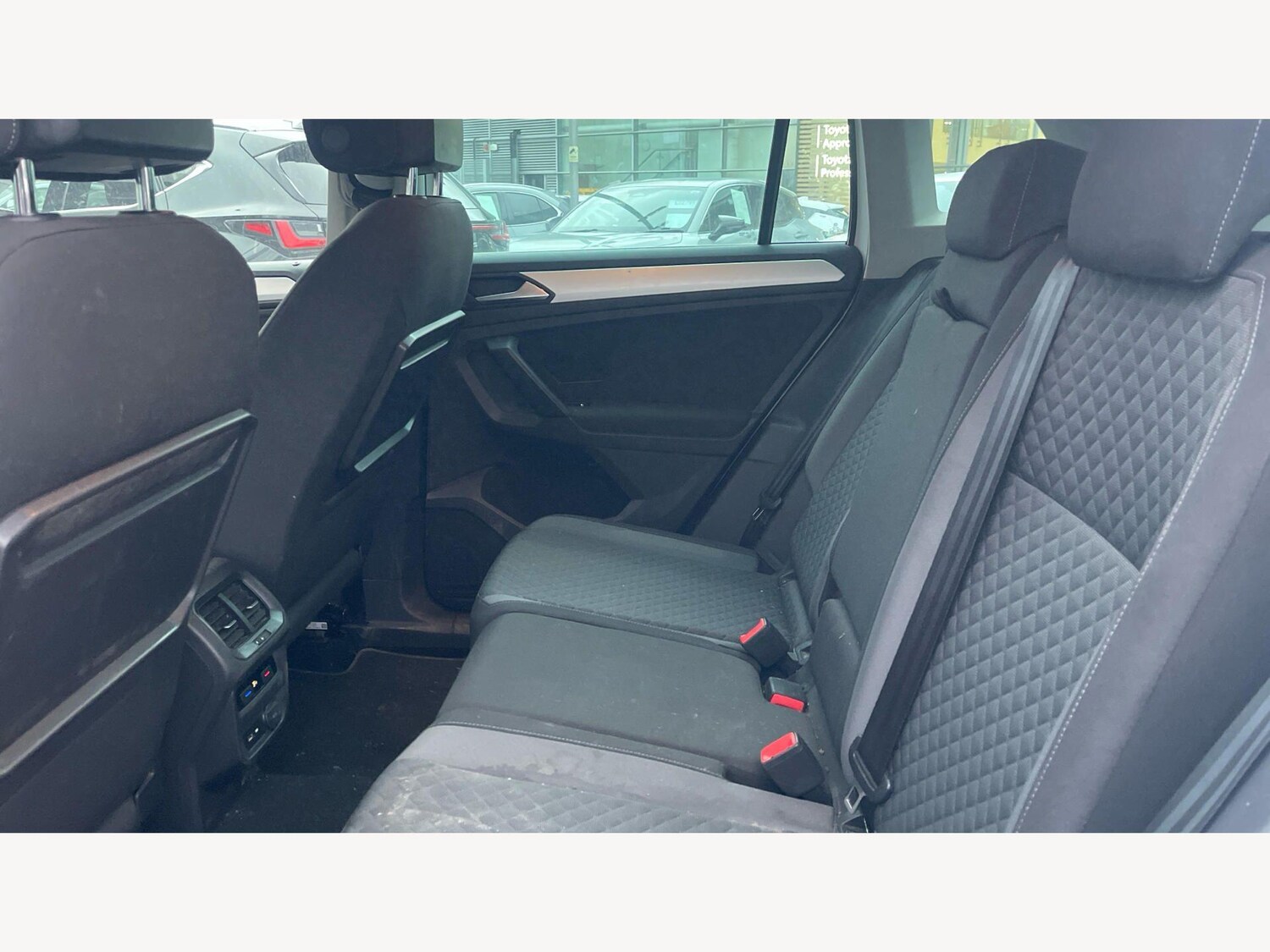 Used Volkswagen Tiguan for sale - 77909181: Photo 15