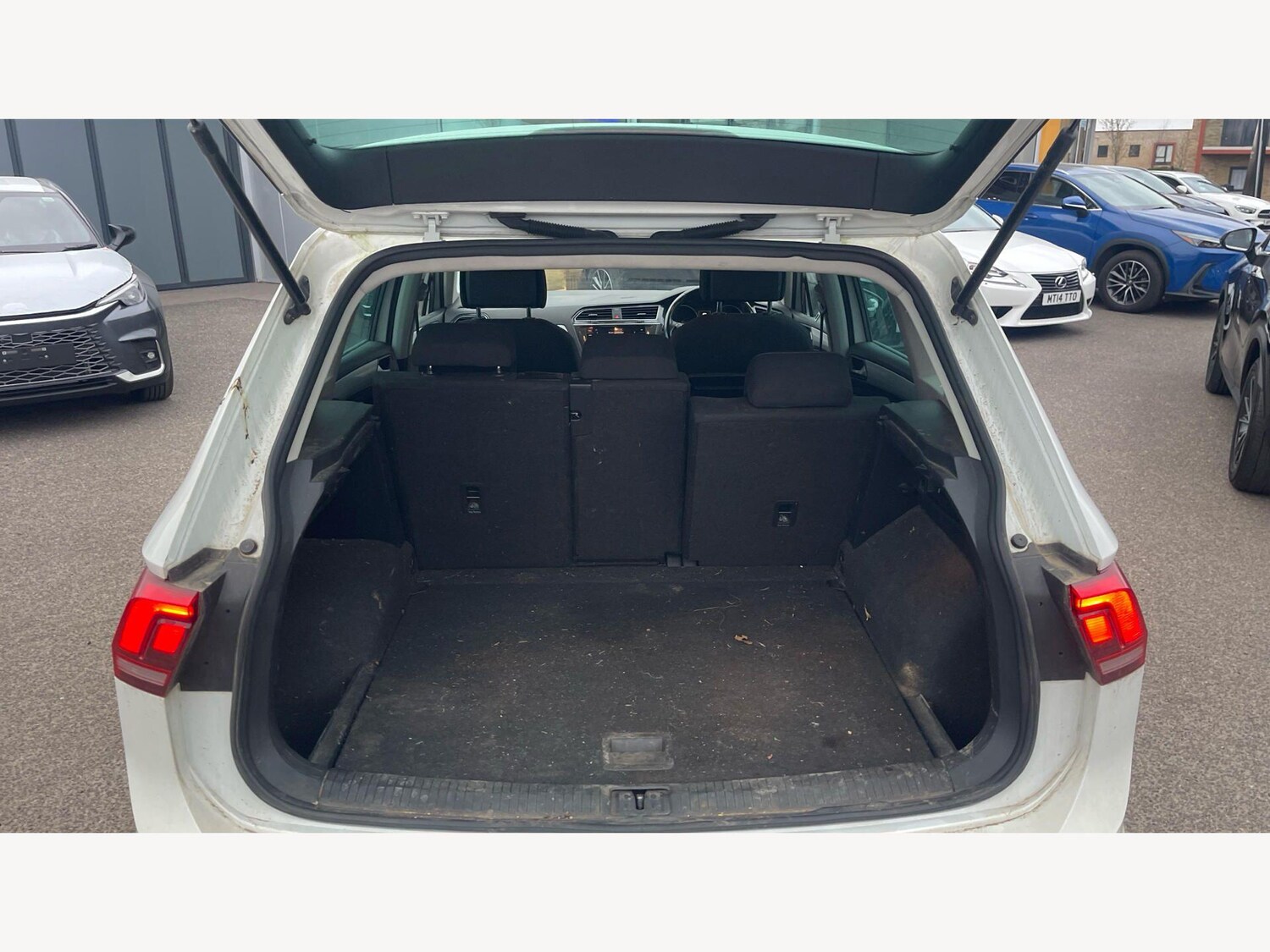 Used Volkswagen Tiguan for sale - 77909181: Photo 16