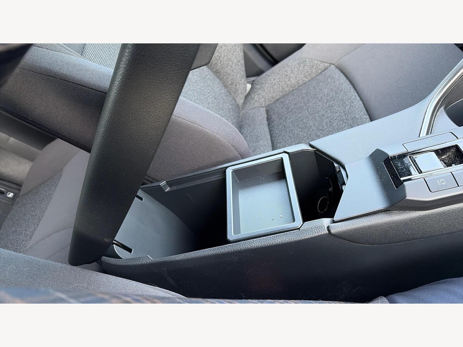 Used Toyota C-HR 2025 for sale - 77597726: Photo 29