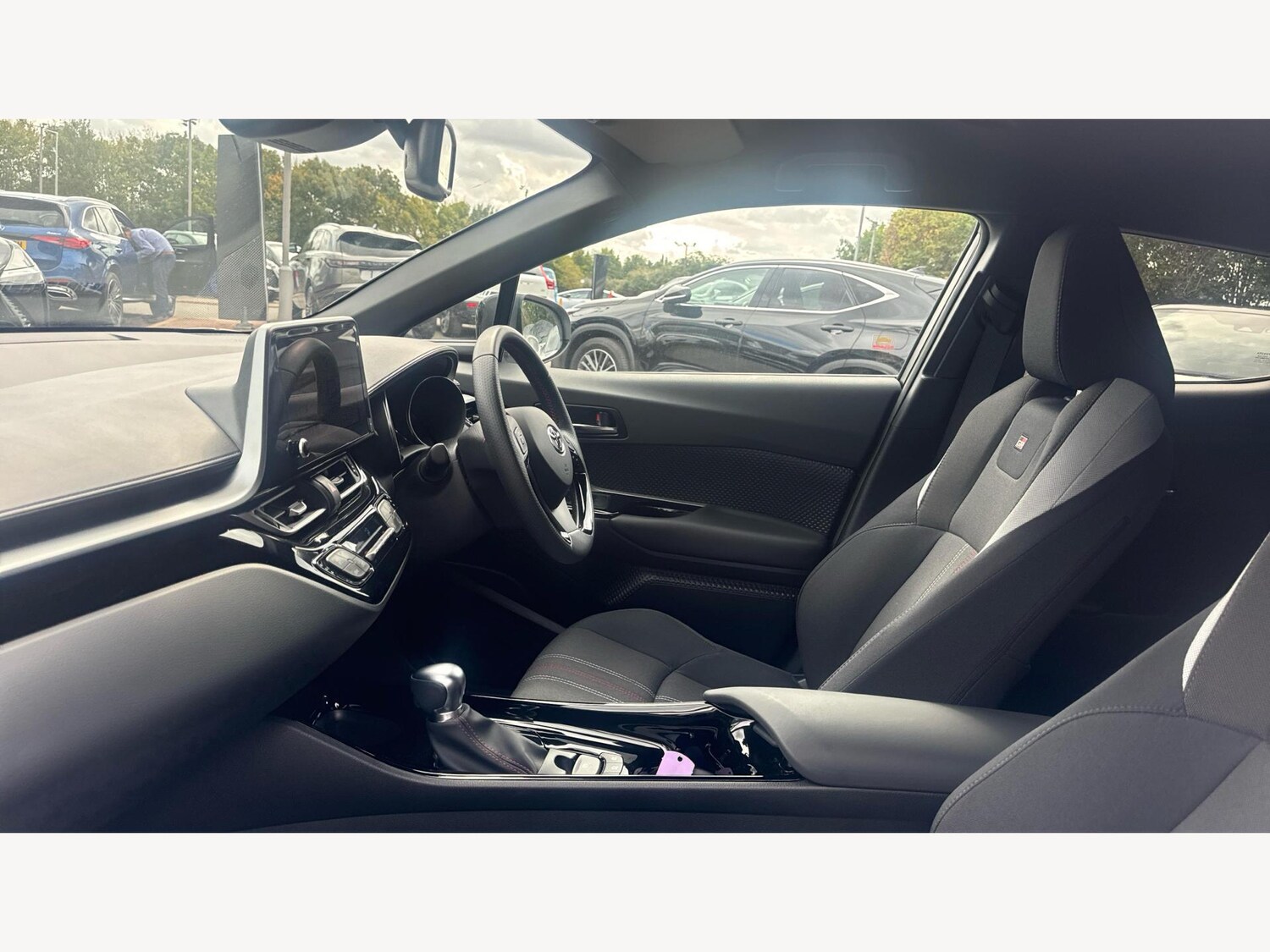 Used Toyota C-HR for sale - 77768346: Photo 12