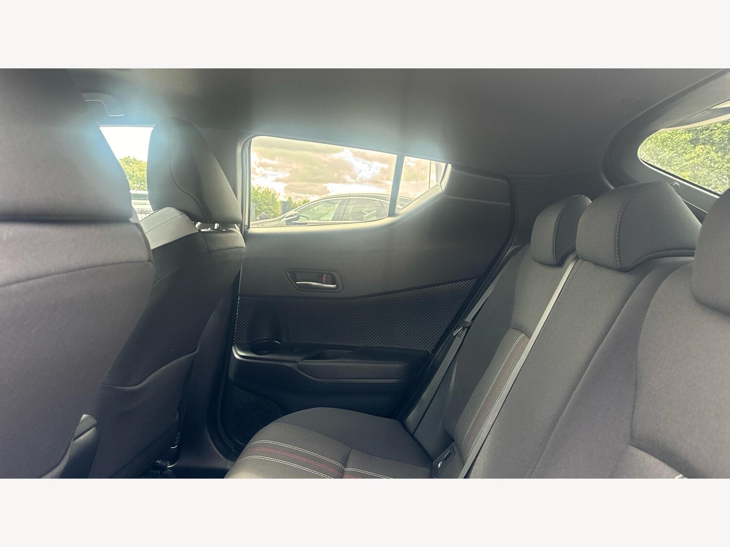 Used Toyota C-HR for sale - 77768346: Photo 15